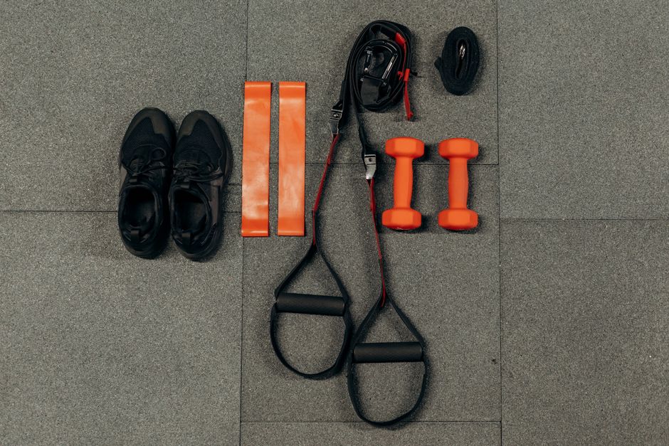 Dumbbell or Band Row